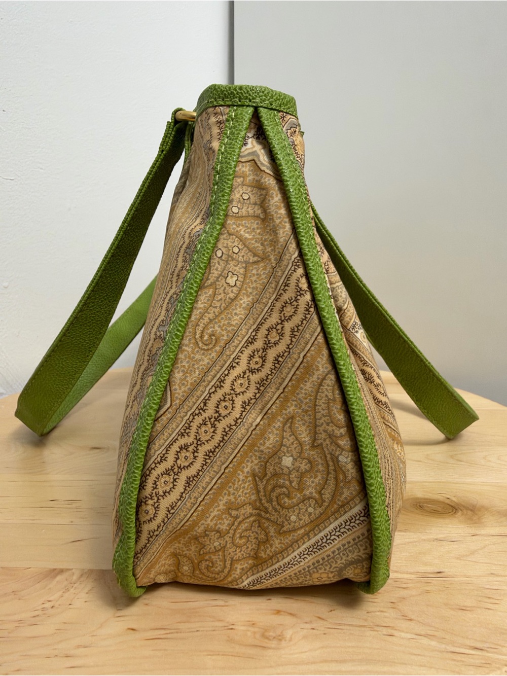 Etro Beige Paisley Bag with Green Trim and Handles - Picture 4 of 8